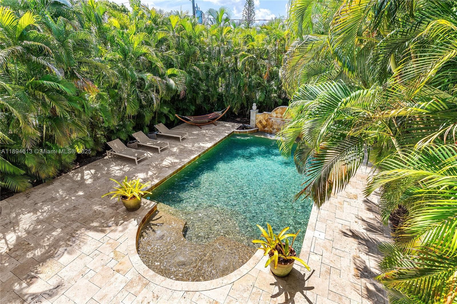 12 NE 26th St, Wilton Manors, FL 33305 photo 4