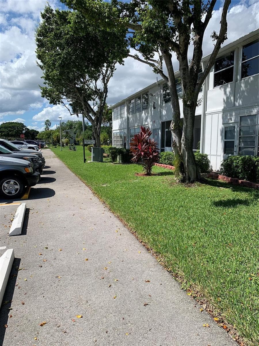 236 Prescott-l # 236, Deerfield Beach, FL 33442 photo 2