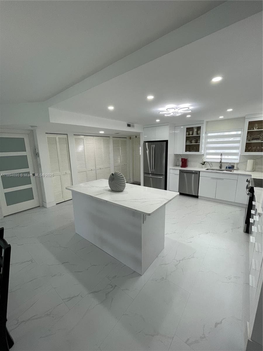 150 S Hollybrook Ter # 303, Pembroke Pines, FL 33025 photo 2