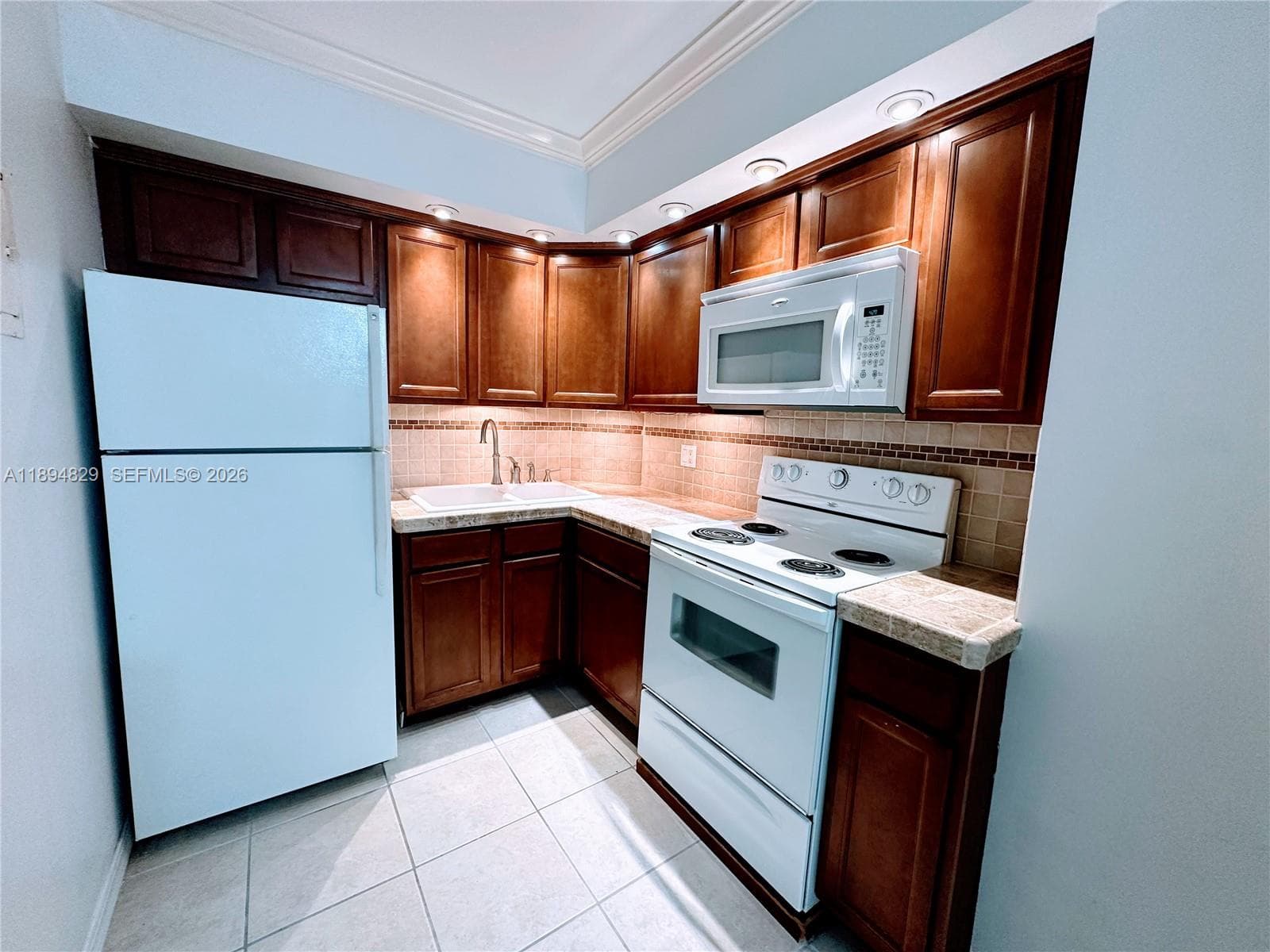 2424 SE 17th St # B307, Fort Lauderdale, FL 33316 photo 5