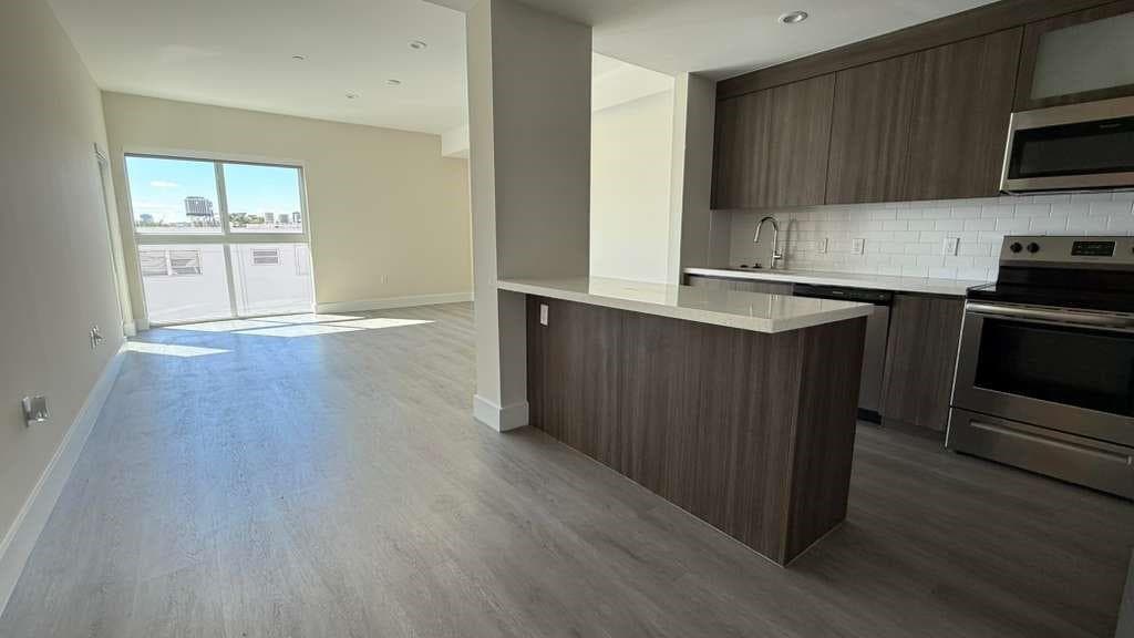 1938 Jackson Street # 305, Hollywood, FL 33020 photo 2