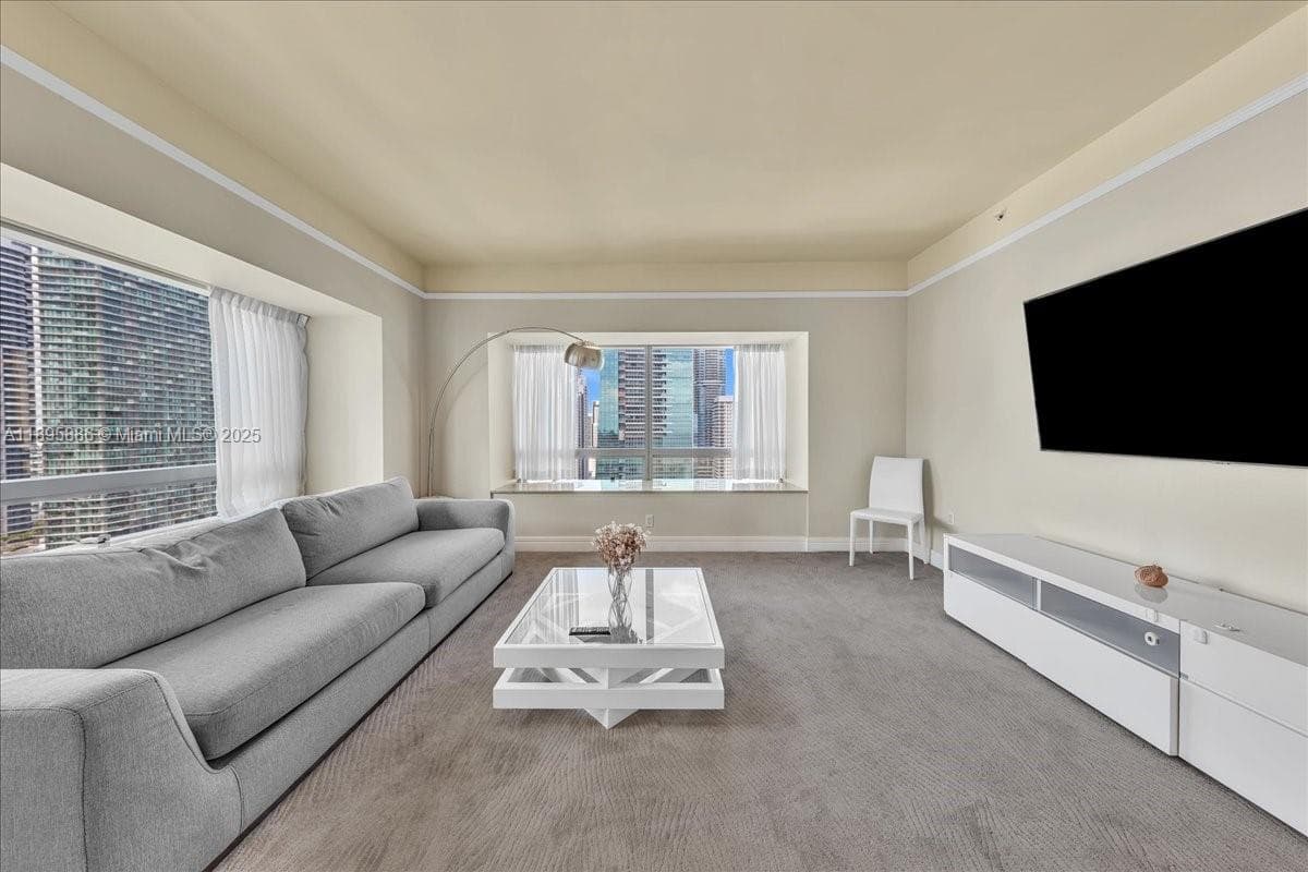 1435 Brickell Ave # 3112, Miami, FL 33131 photo 4