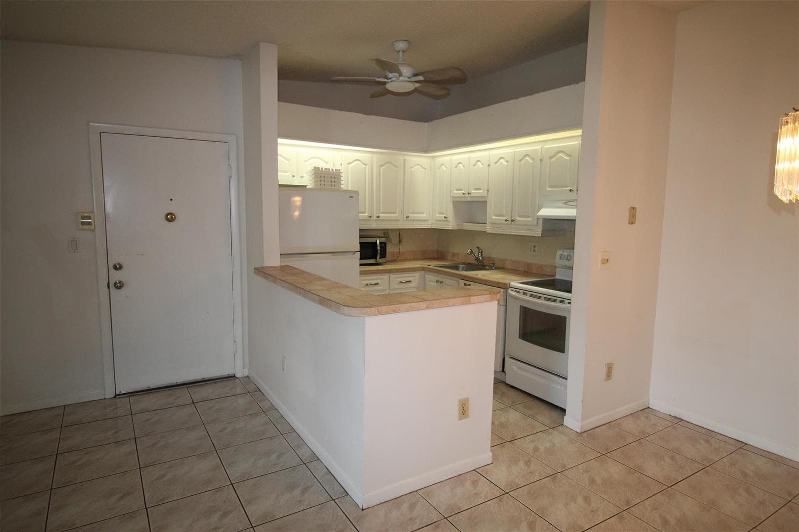 9728 S Belfort Circle # 206, Tamarac, FL 33321 photo 2