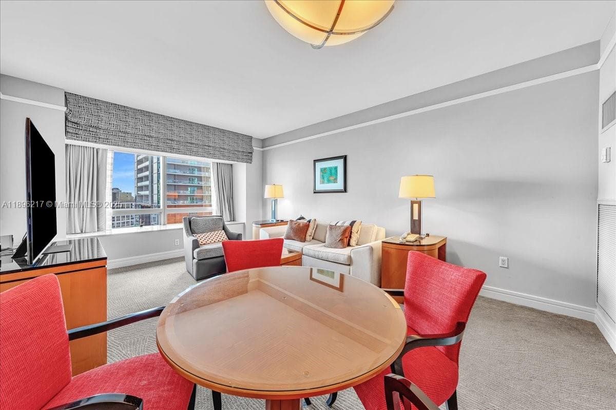1435 Brickell Ave # 3603, Miami, FL 33131 photo 2