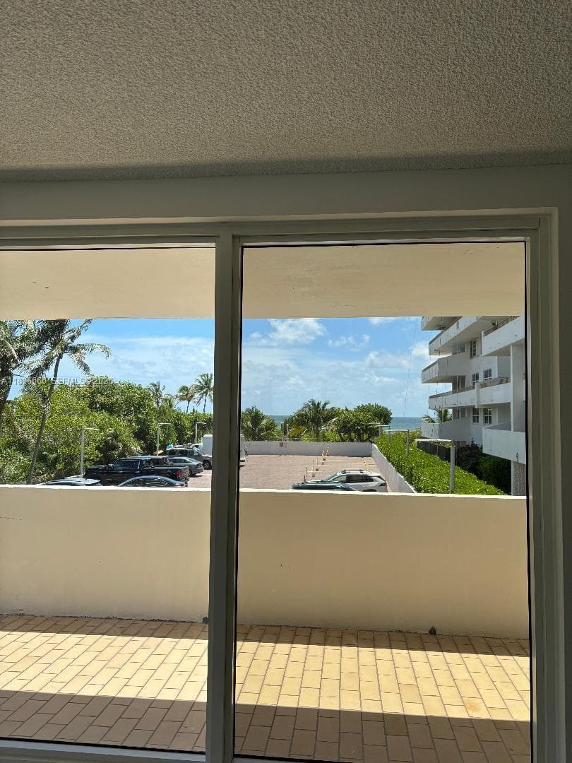 177 Ocean Lane Dr # 208, Key Biscayne, FL 33149 photo 4
