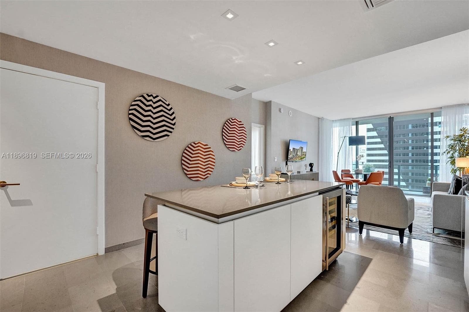 88 SW 7th St # 1408, Miami, FL 33130 photo 3