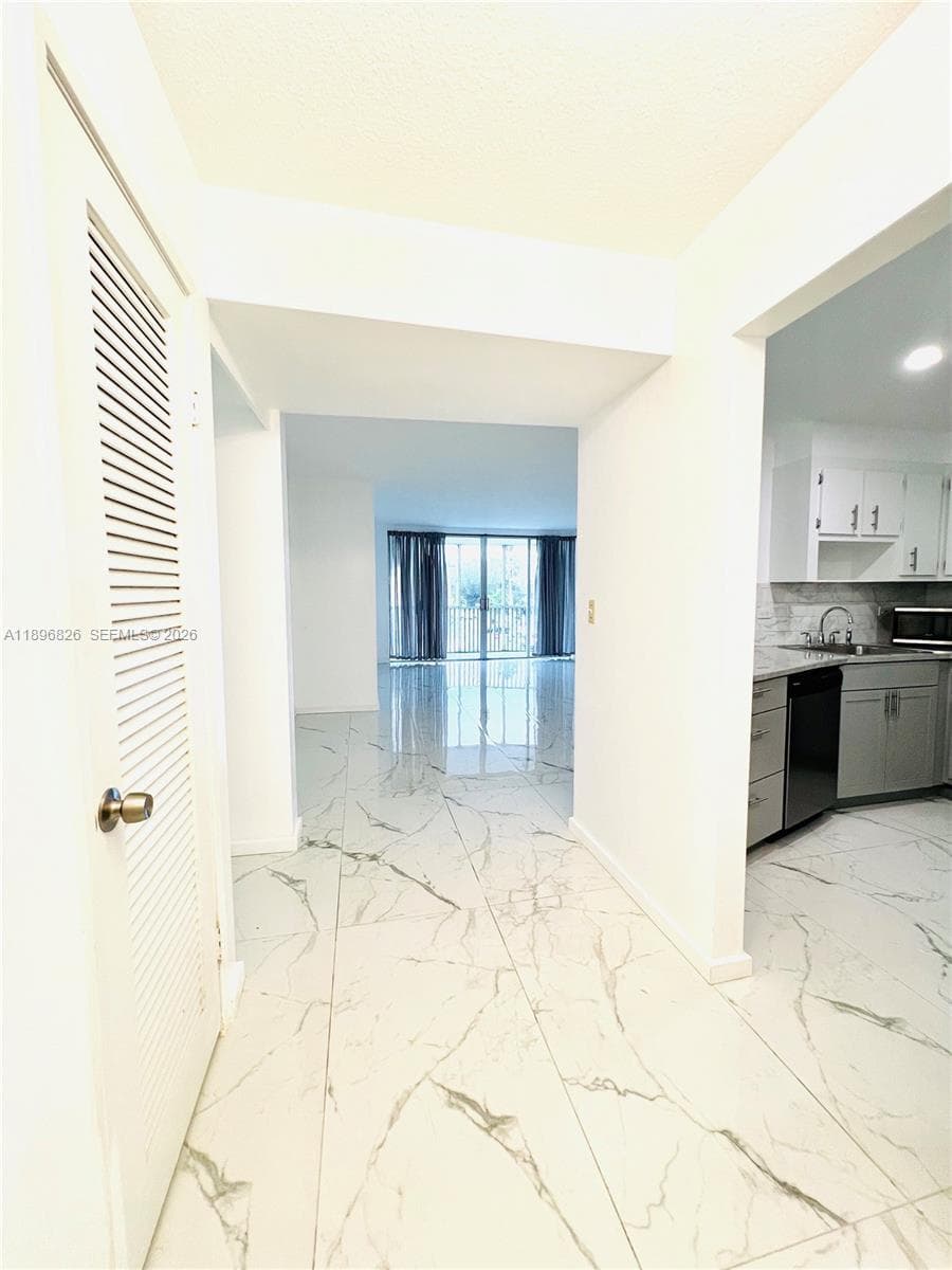 1710 NE 191st St # 307-3, Miami, FL 33179 photo 4