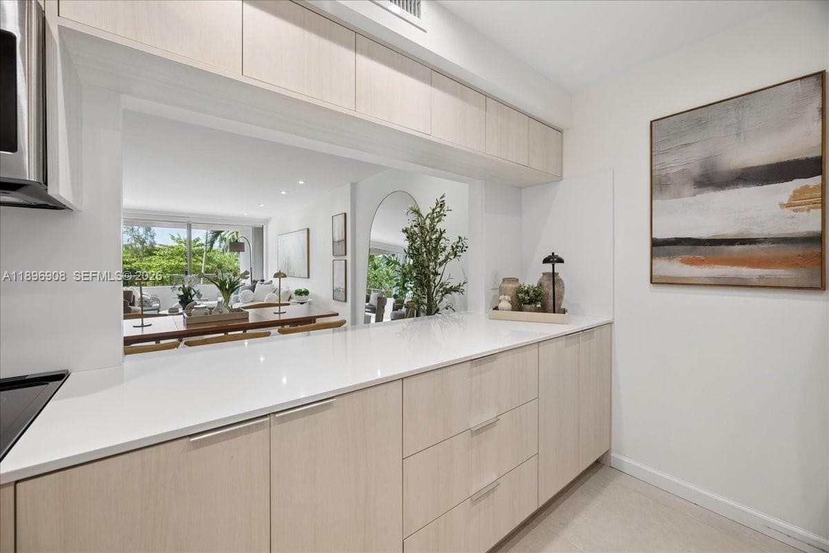 155 Ocean Lane Dr # 302, Key Biscayne, FL 33149 photo 5