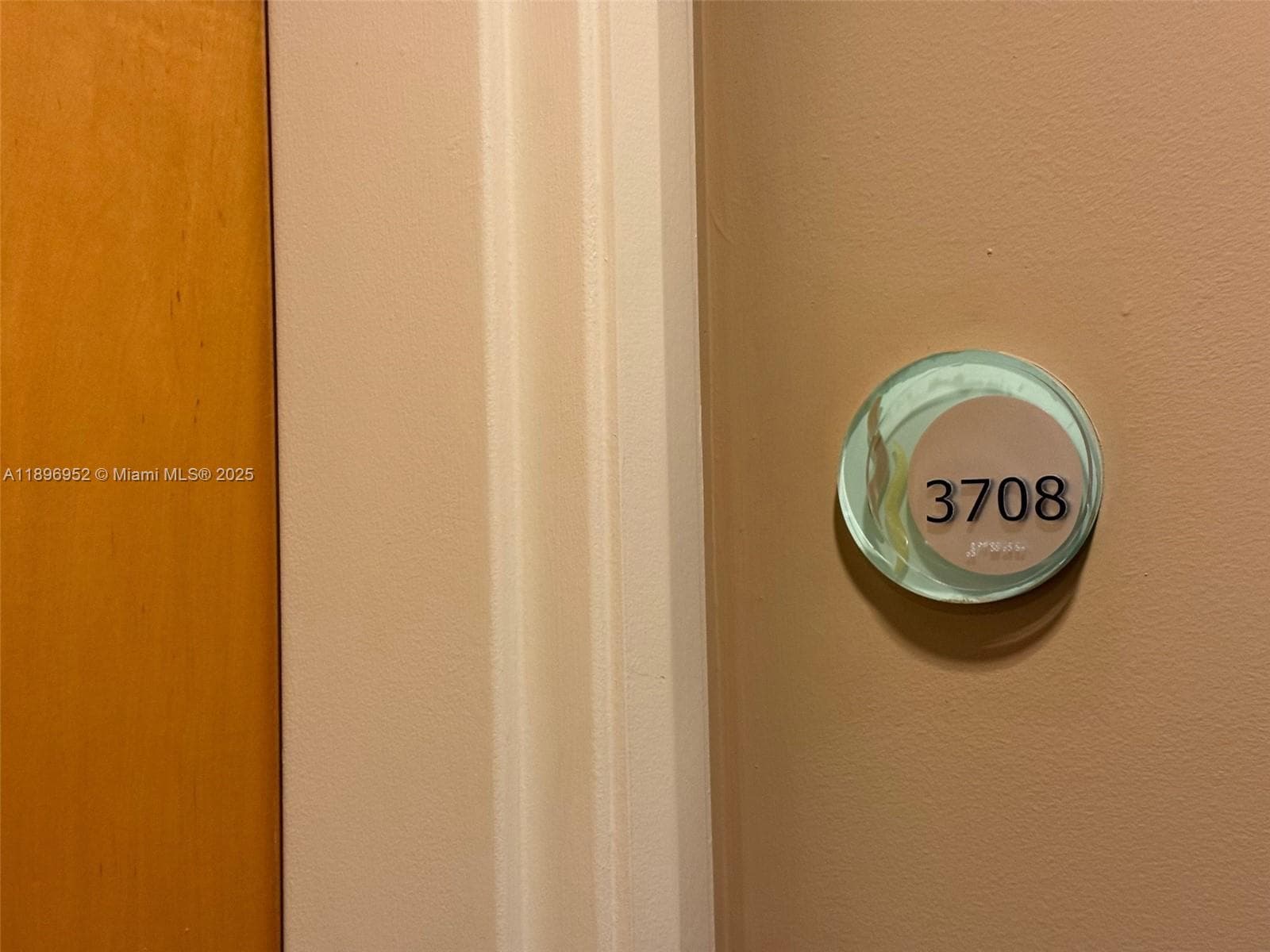 244 Biscayne Blvd # 3708, Miami, FL 33132 photo 4