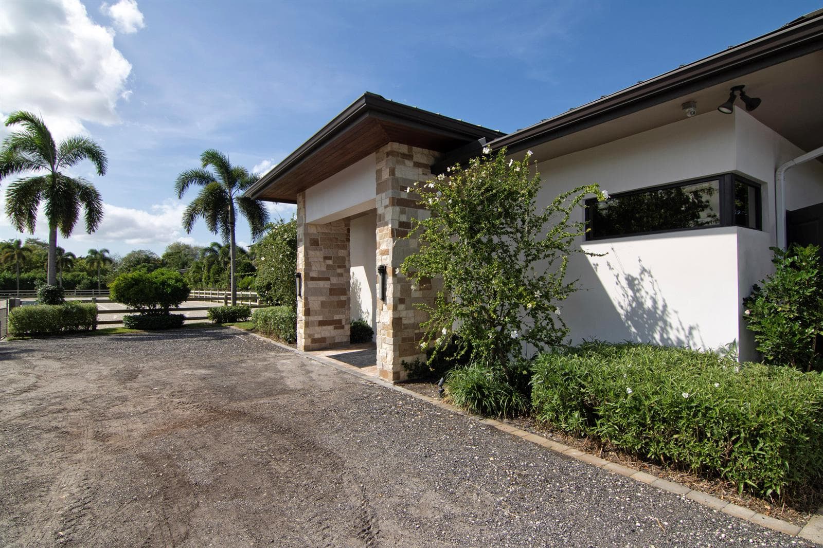2022 Appaloosa Trail, Wellington, FL 33414 photo 3