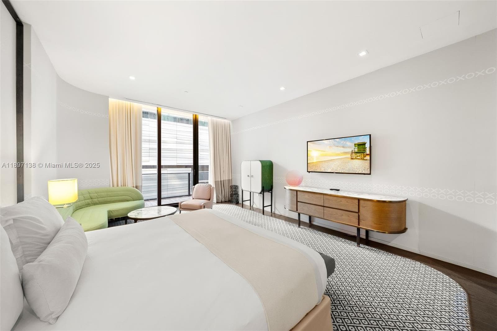 801 S Miami Ave # 402, Miami, FL 33130 photo 3