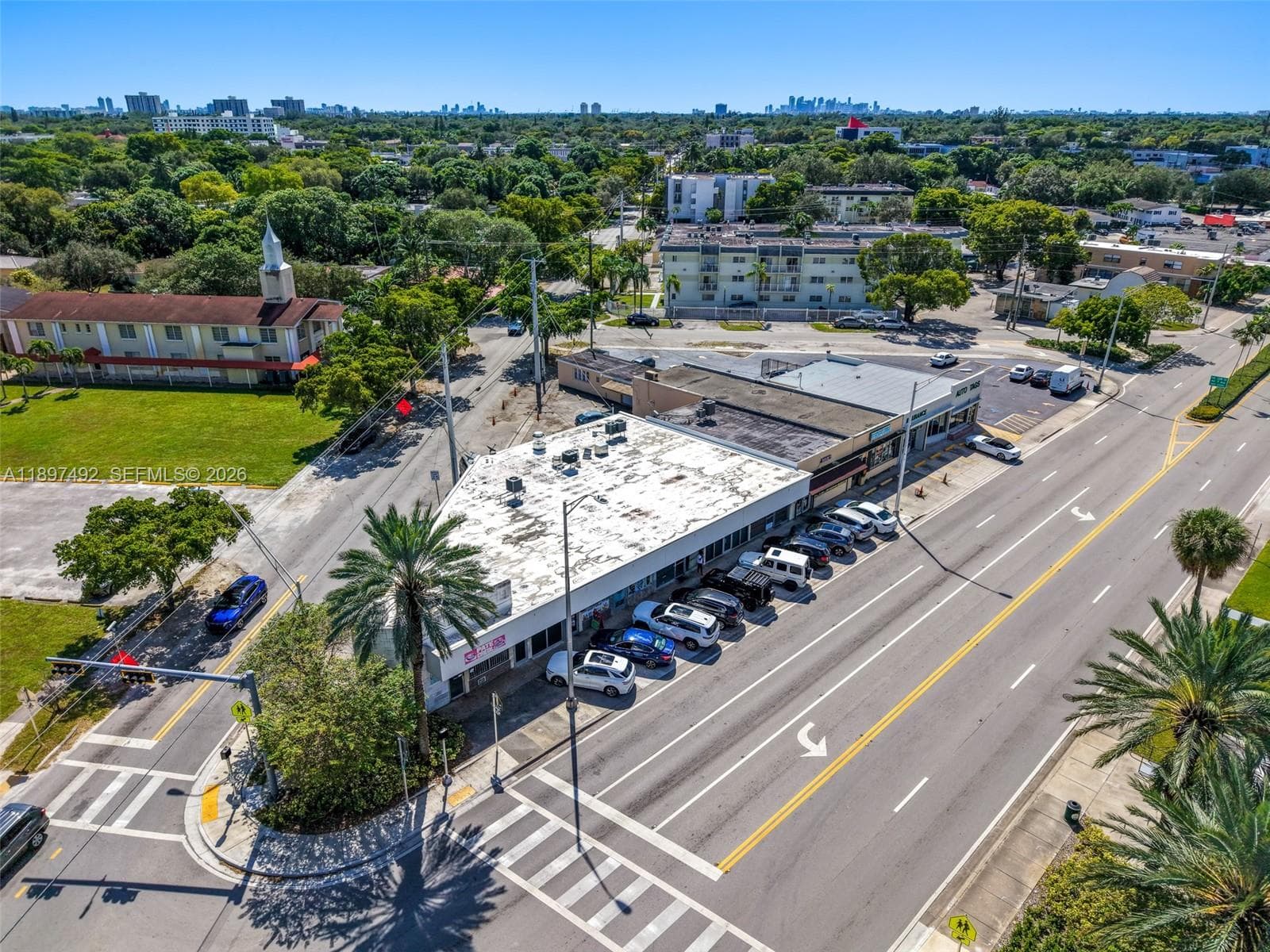 12985 W Dixie Hwy, North Miami, FL 33161 photo 2