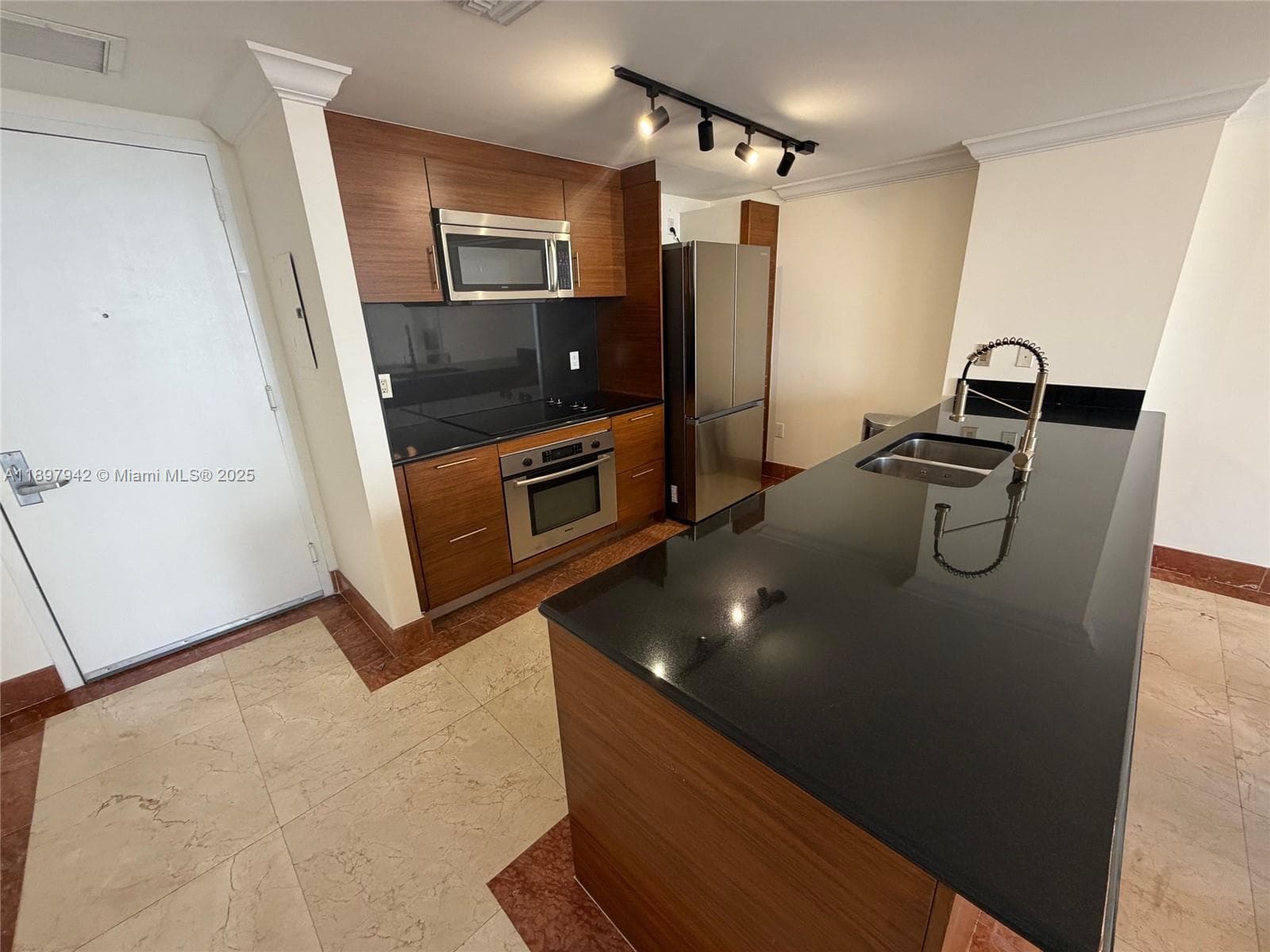 50 Biscayne Blvd # 5211, Miami, FL 33132 photo 4