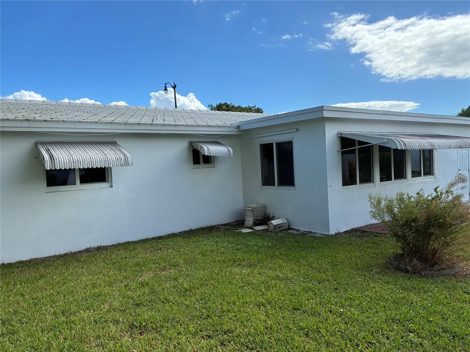 3021 E Golf Boulevard, Pompano Beach, FL 33064 photo 2