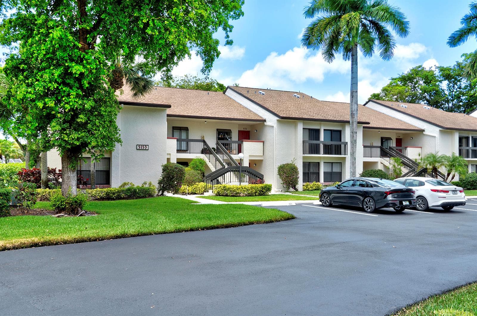 5153 Oak Hill Lane # 512, Delray Beach, FL 33484 photo 2