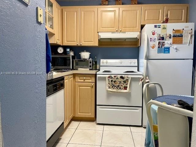 9350 Fontainebleau Blvd # 408, Miami, FL 33172 photo 5