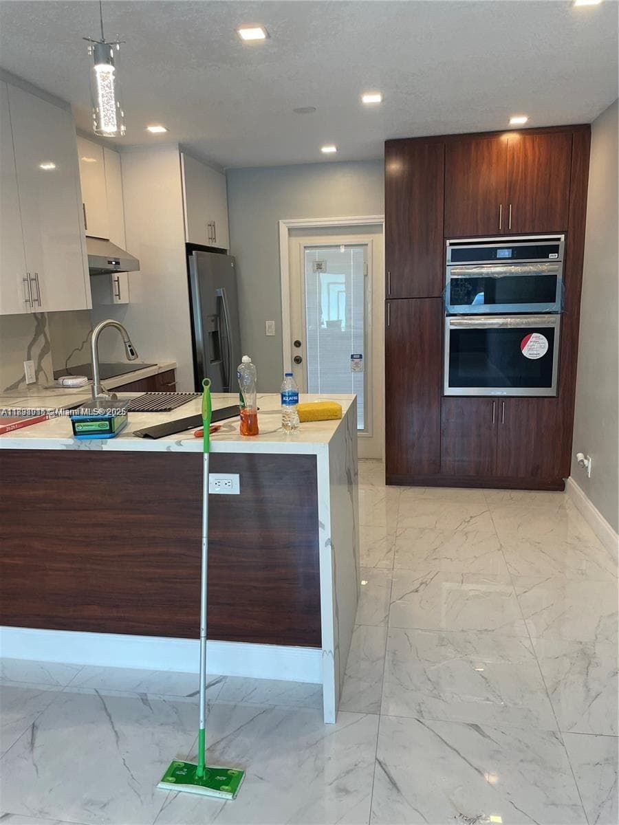 1230 NE 148th St, Miami, FL 33161 photo 3