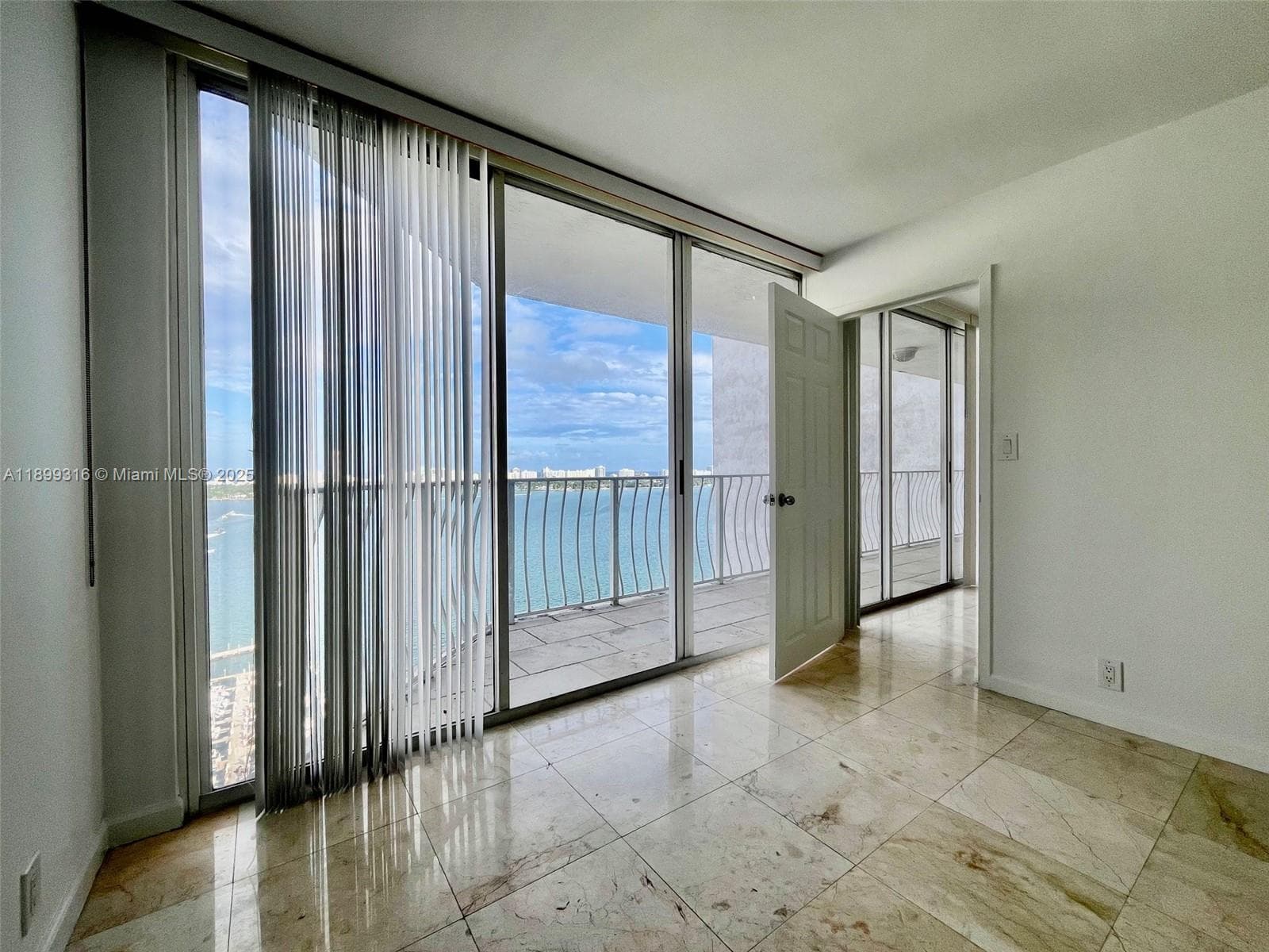7601 E Treasure Dr # 2308, North Bay Village, FL 33141 photo 3