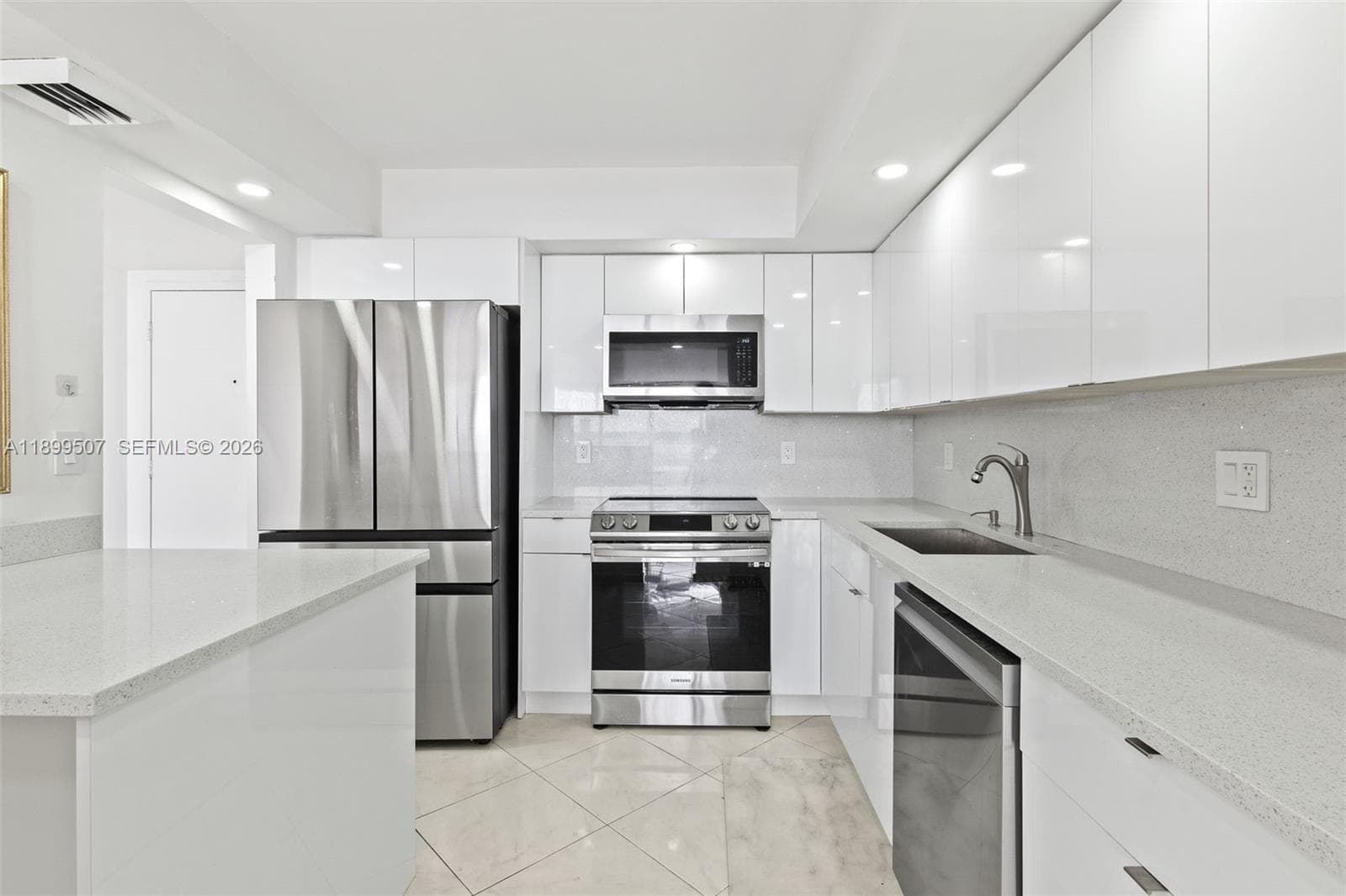 18021 Biscayne Blvd # 1003, Aventura, FL 33160 photo 3