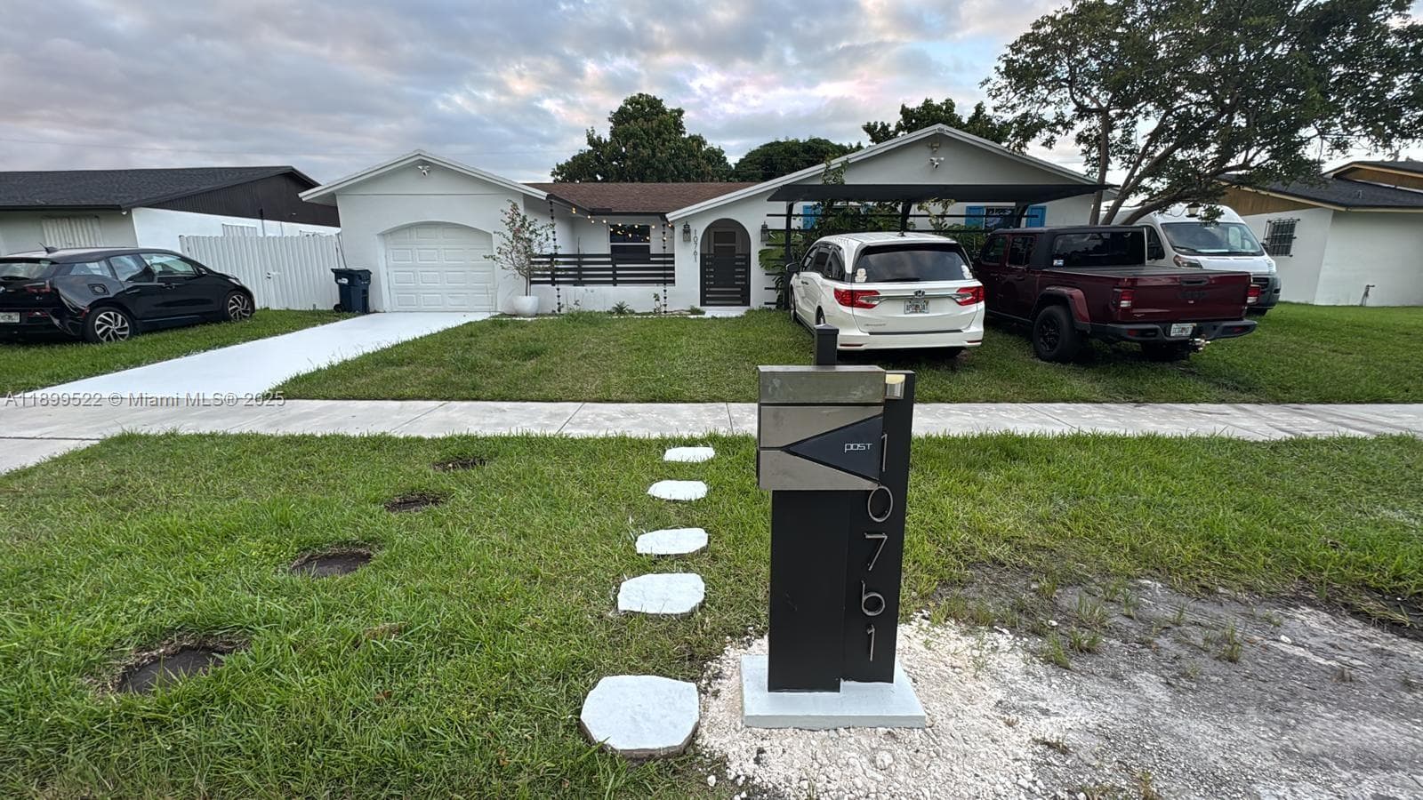 10761 SW 165th St, Miami, FL 33157