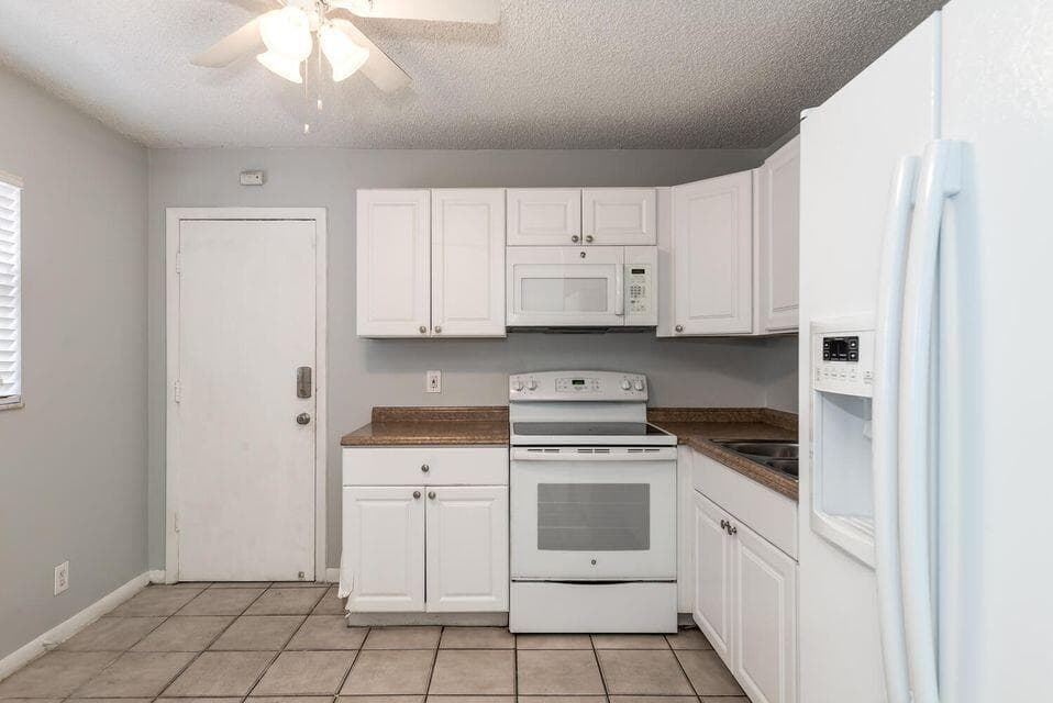 5692 SW Stonington Way SW # 5692, Lake Worth, FL 33463 photo 3