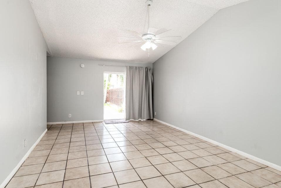 5692 SW Stonington Way SW # 5692, Lake Worth, FL 33463 photo 5