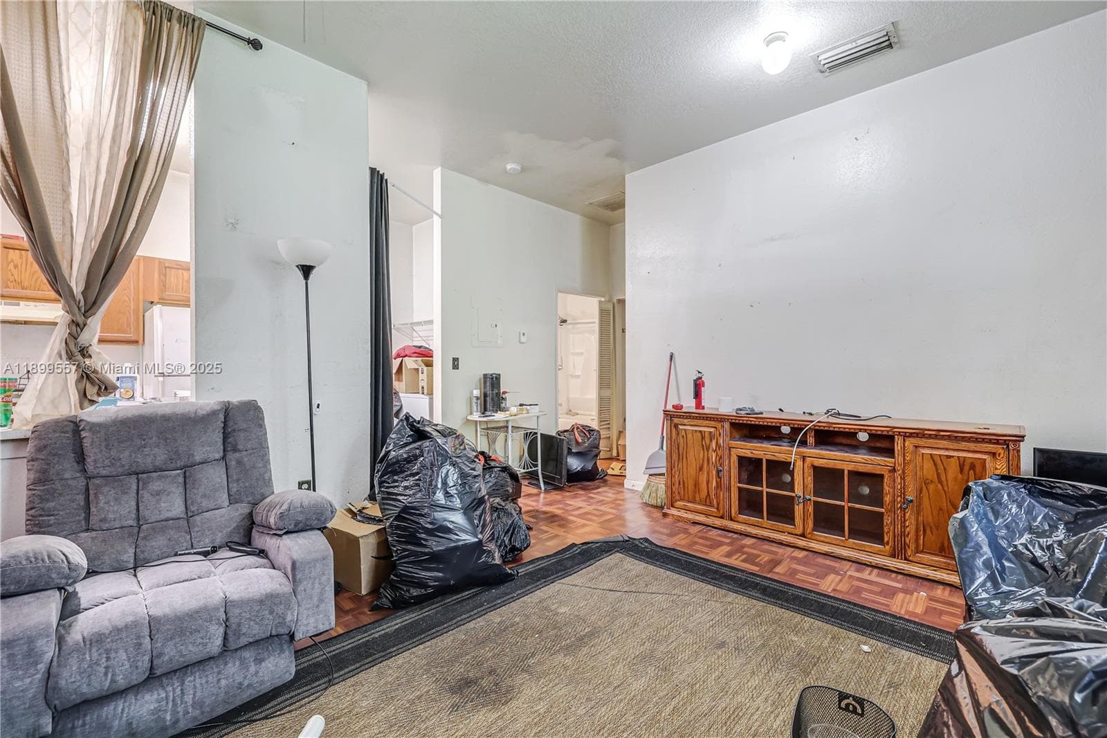 6960 NW 4th Ave # 3, Miami, FL 33150 photo 5