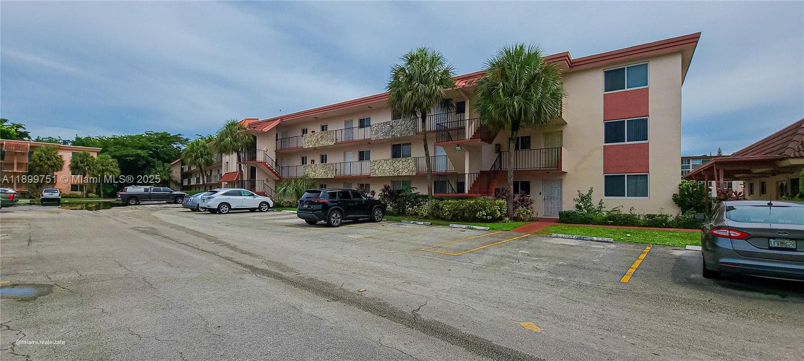 1080 Del Lago Cir # 201, Sunrise, FL 33313 photo 2