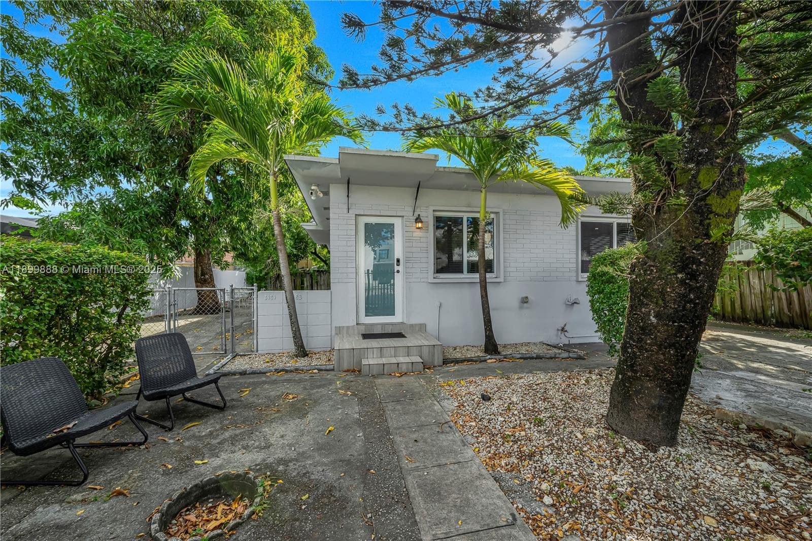 3181 NW 5th Ave, Miami, FL 33127 photo 2