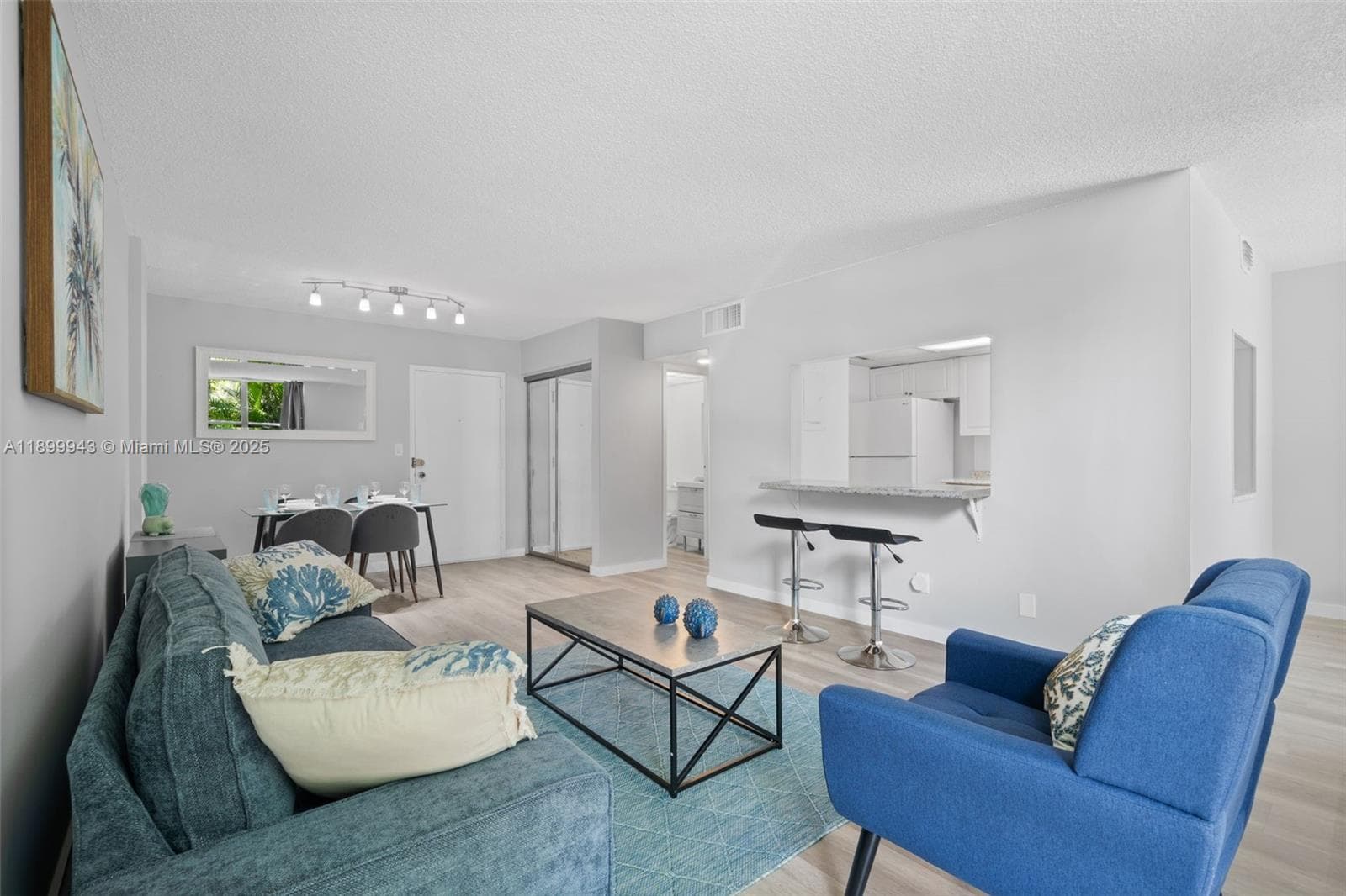 210 172nd St # 128, Sunny Isles Beach, FL 33160 photo 2