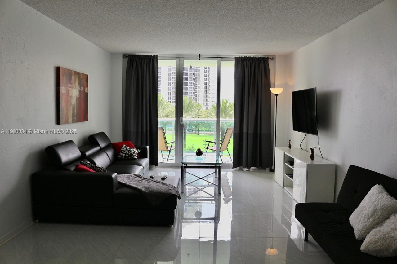 19370 Collins Ave # 415, Sunny Isles Beach, FL 33160 photo 5