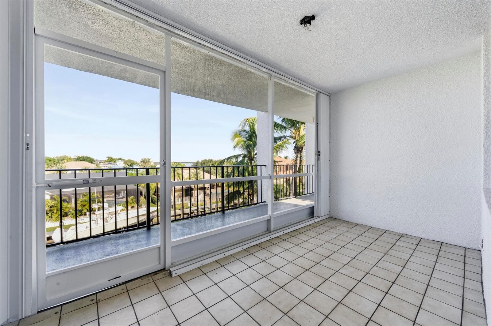 109 Paradise Harbour Blvd # 415, North Palm Beach, FL 33408 photo 4