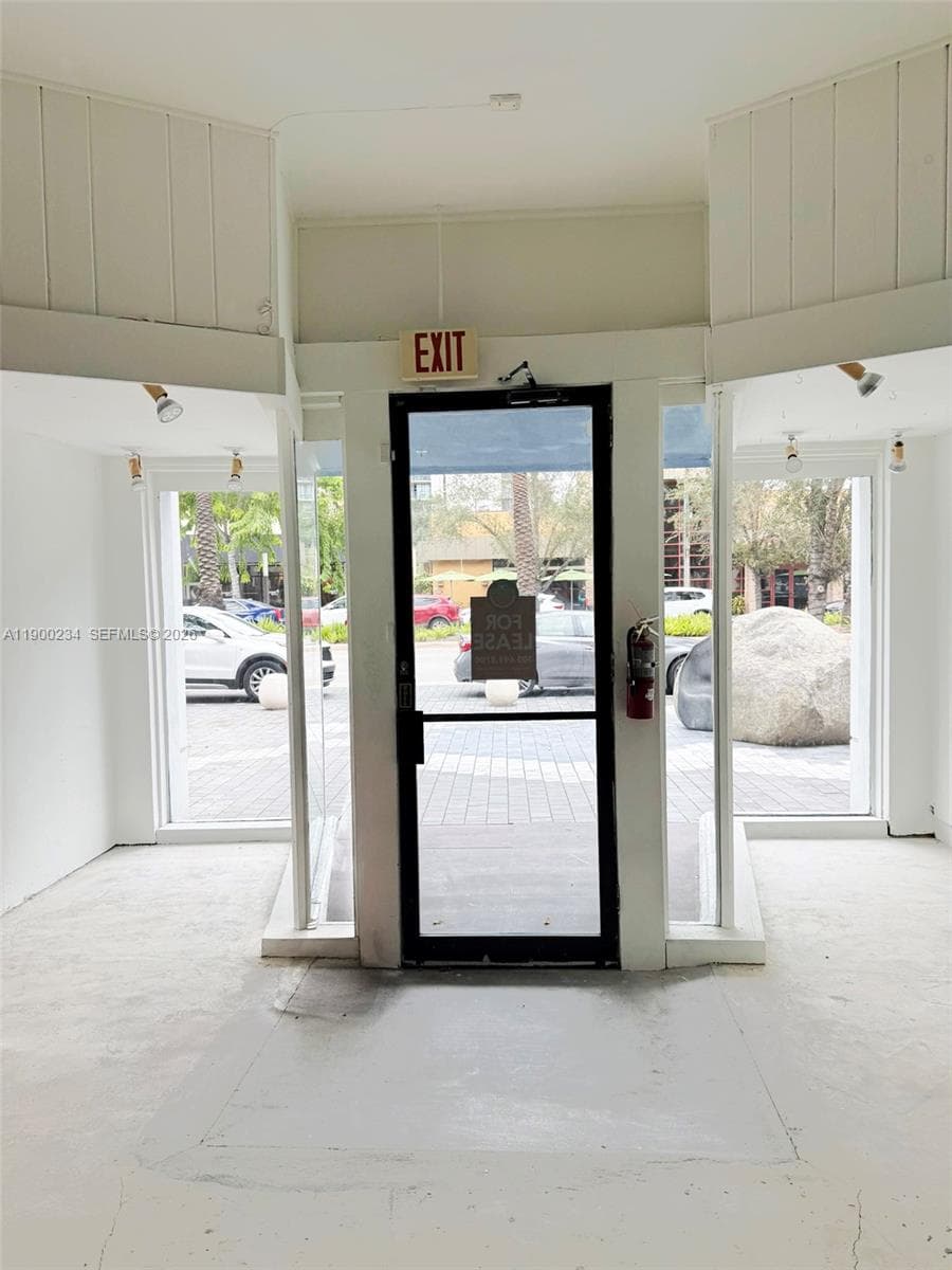 332 Miracle Mile, Coral Gables, FL 33134 photo 3