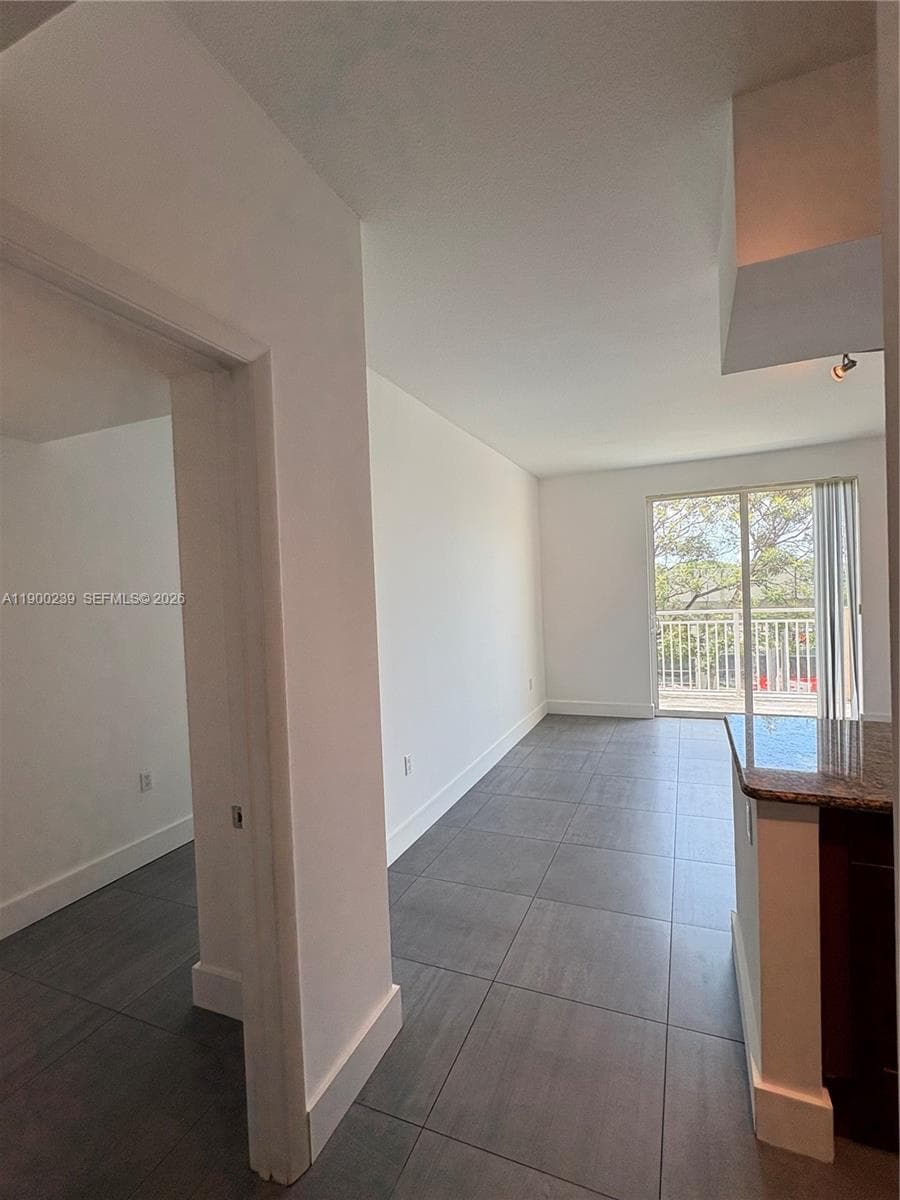 7275 SW 90th Way # 205, Miami, FL 33156 photo 3