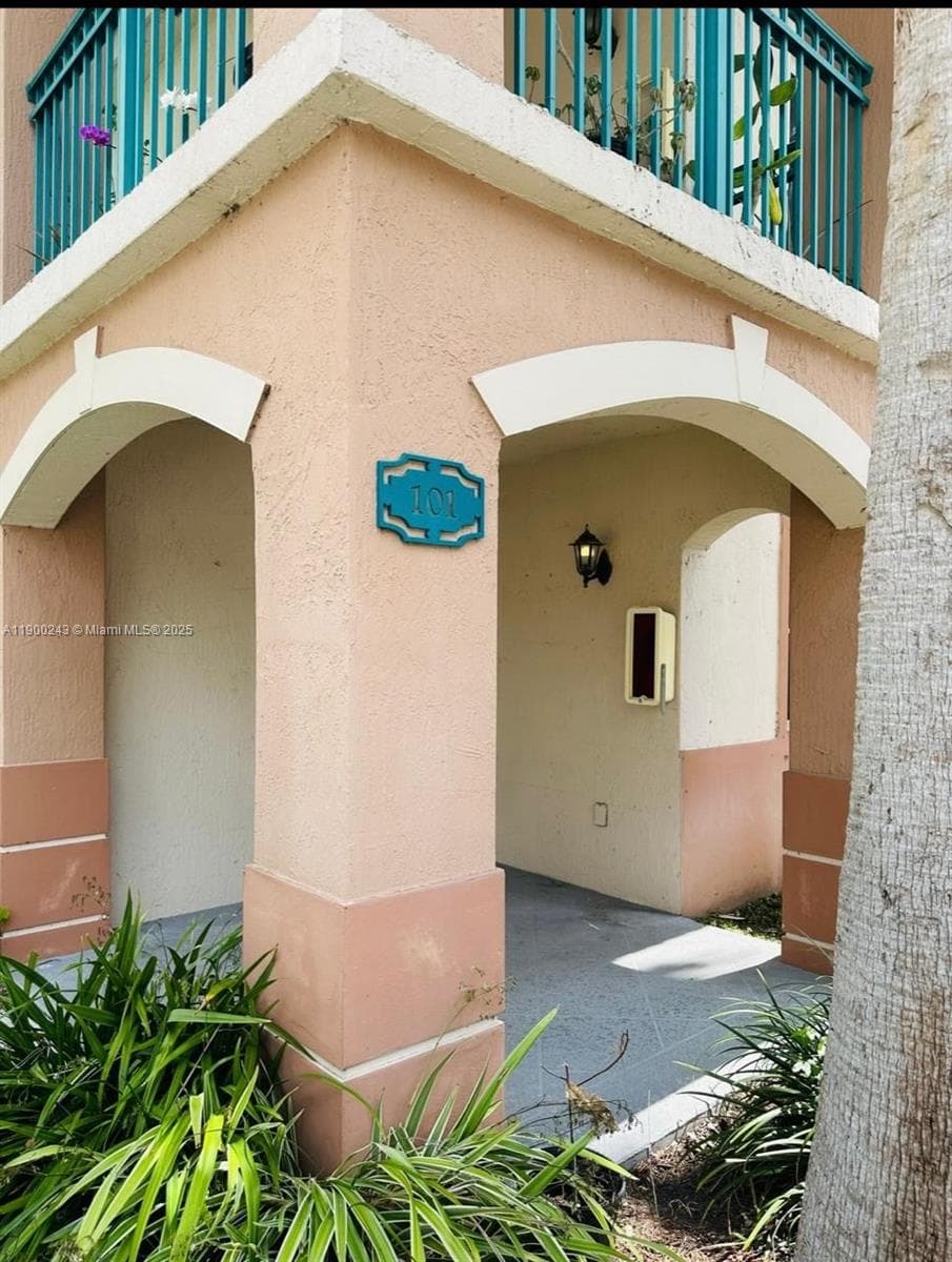 1261 SE 31st Ct # 101-53, Homestead, FL 33035 photo 2