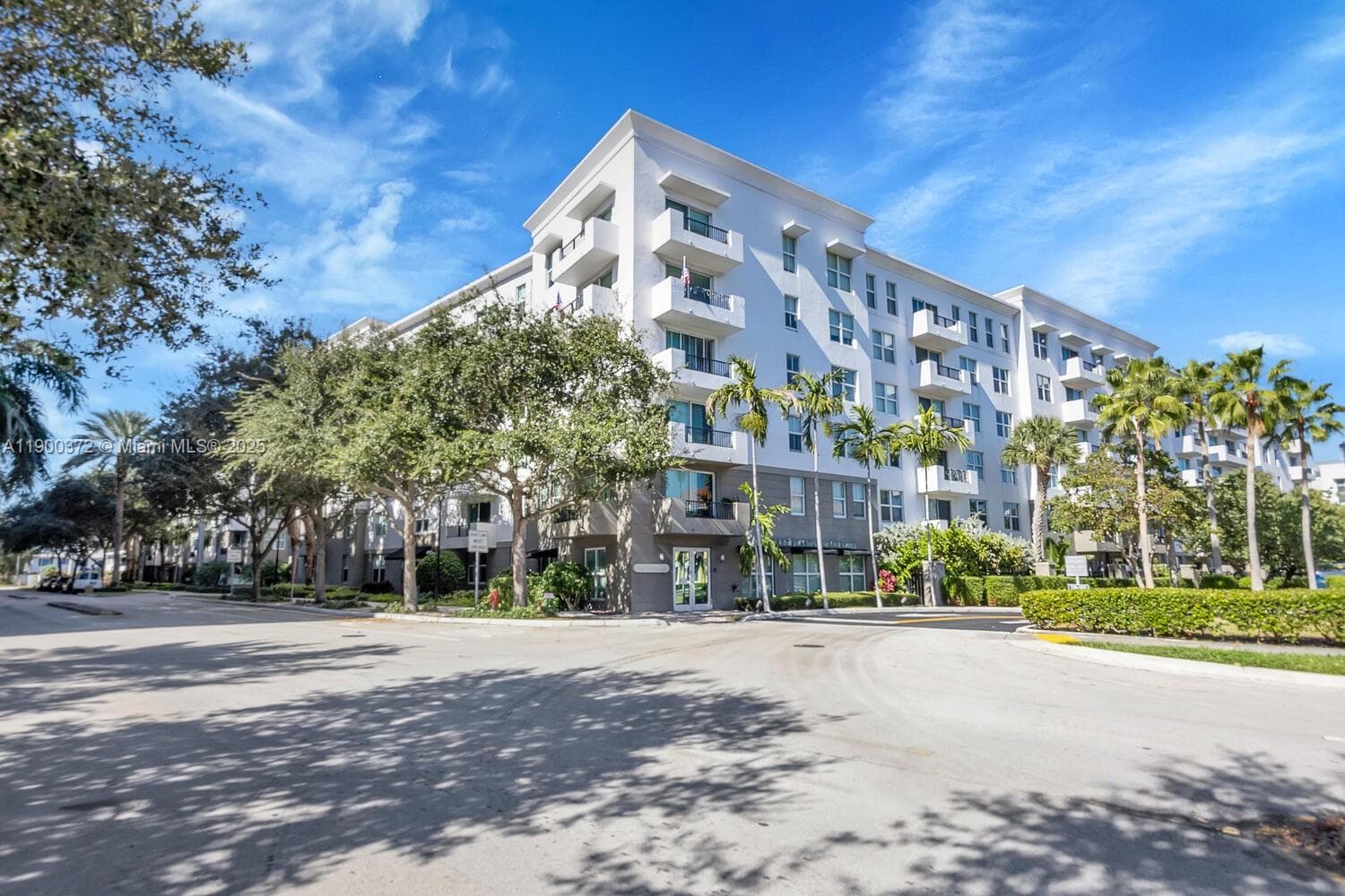 2421 NE 65th St # 211, Fort Lauderdale, FL 33308 photo 2