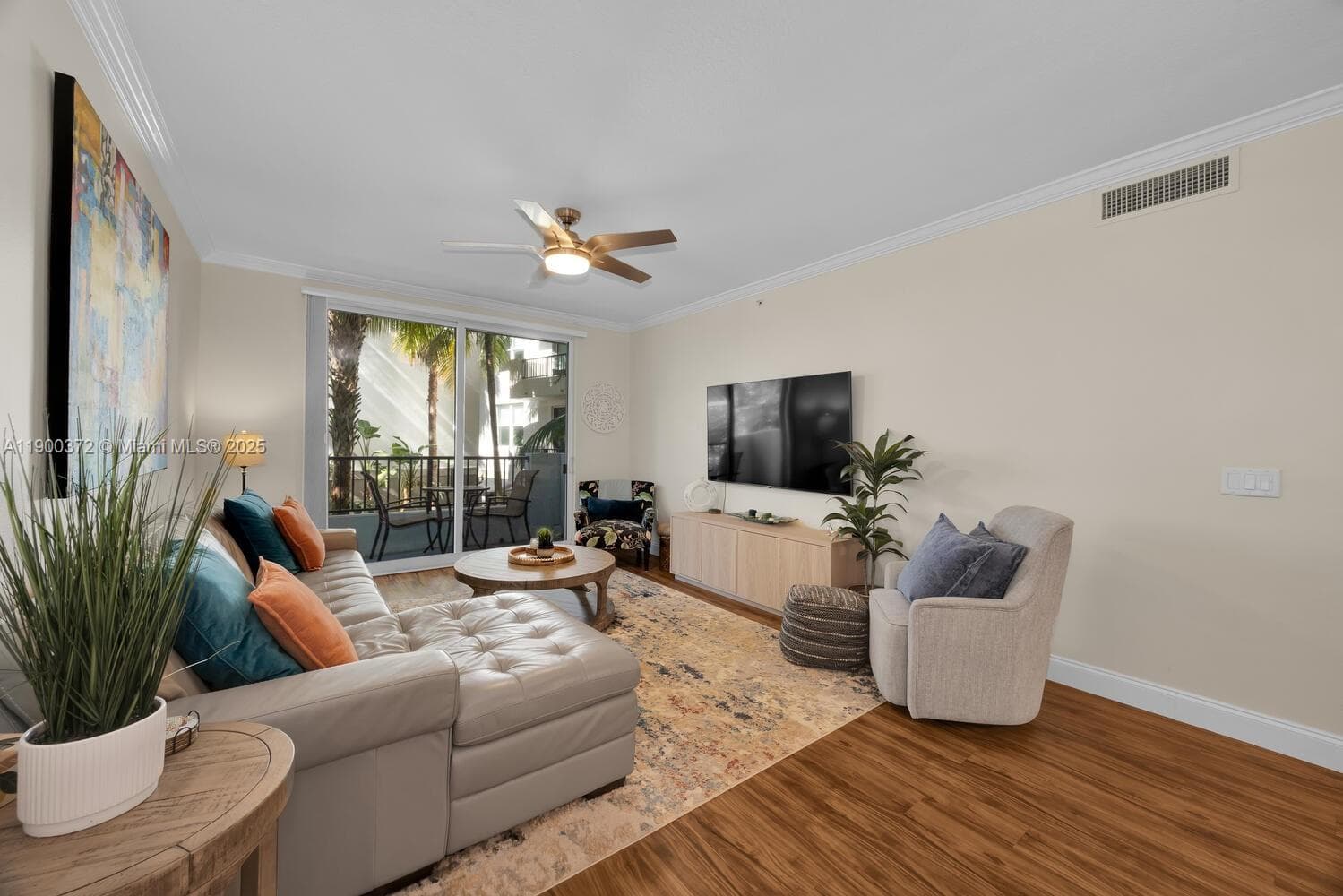 2421 NE 65th St # 211, Fort Lauderdale, FL 33308