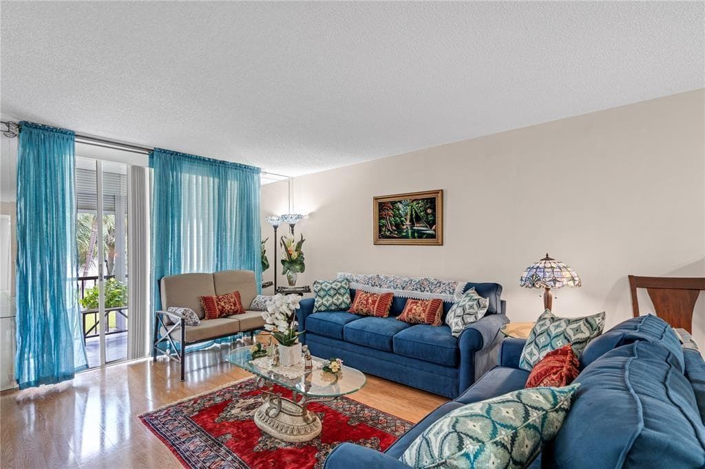 9800 N Hollybrook Lake Drive # 202, Pembroke Pines, FL 33025 photo 2