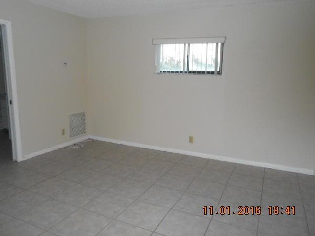 23 Crossings Circle # E, Boynton Beach, FL 33435 photo 2