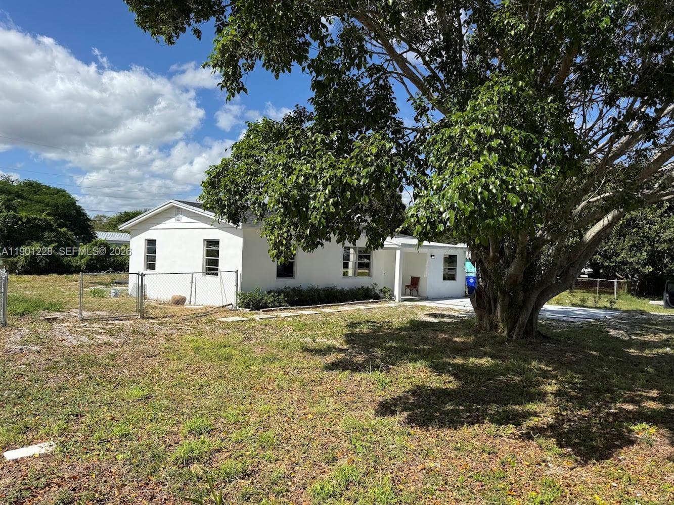 2409 SE 2nd Ave SE, Vero Beach, FL 32962