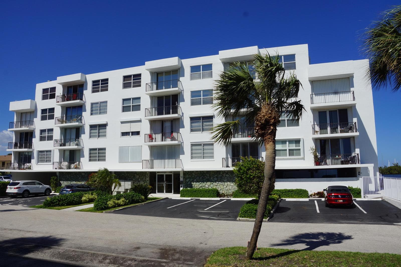 301 Croton Avenue # 406, Lantana, FL 33462 photo 2