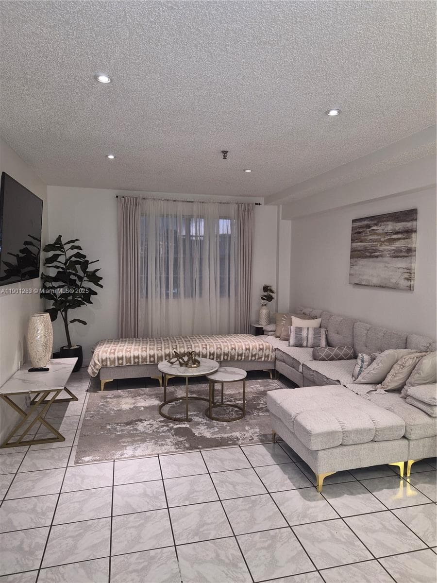 201 180th Dr # 411, Sunny Isles Beach, FL 33160 photo 2