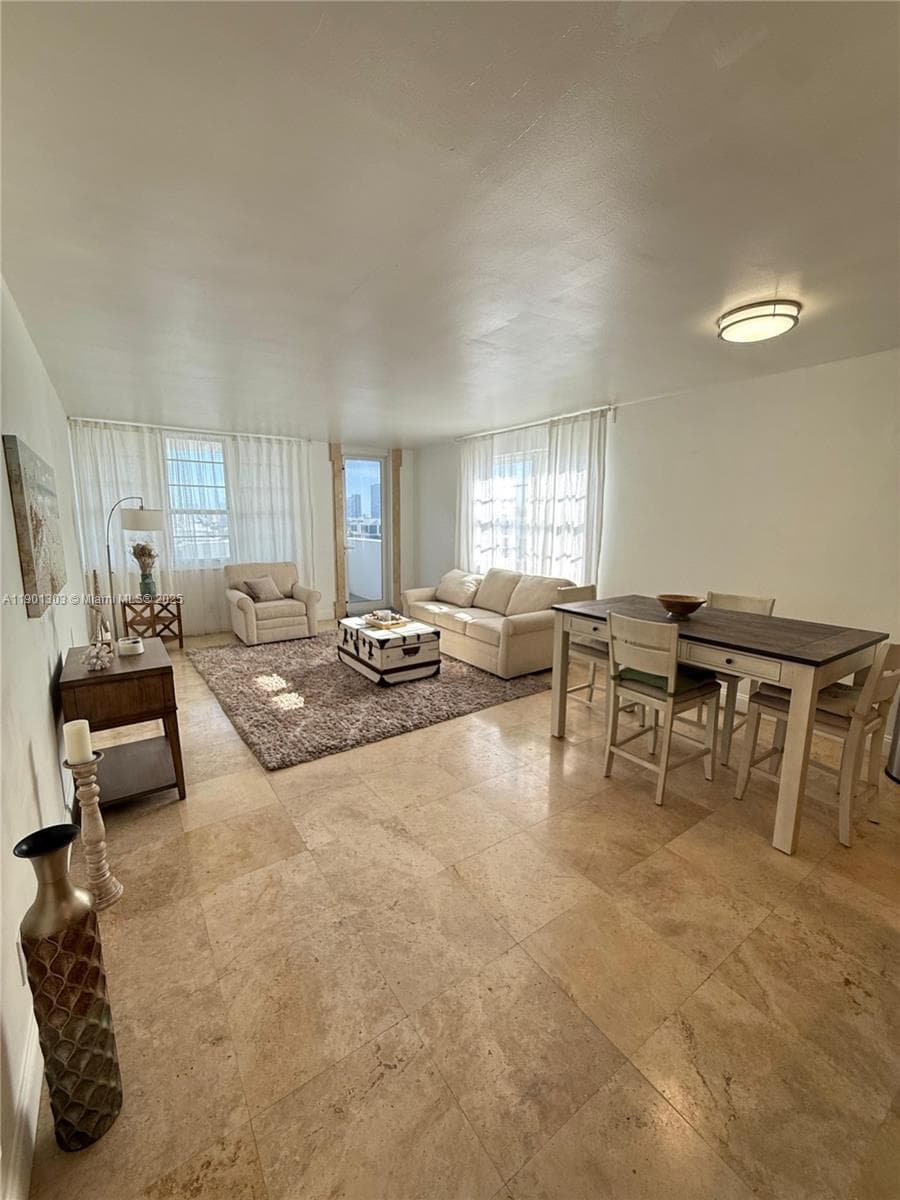 100 Lincoln Rd # 1111, Miami Beach, FL 33139 photo 2