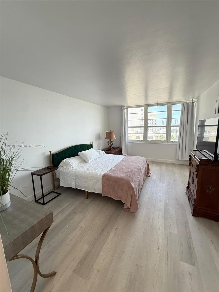 100 Lincoln Rd # 1111, Miami Beach, FL 33139 photo 5