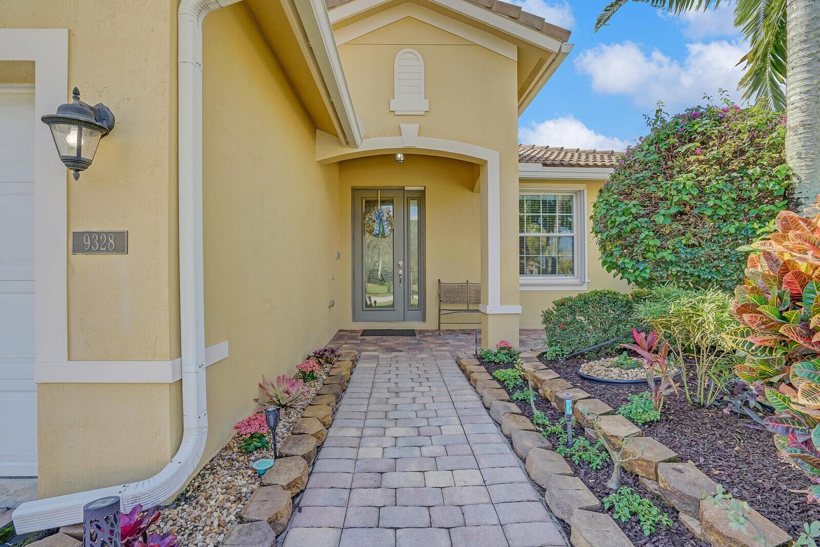 9328 Silent Oak Circle, West Palm Beach, FL 33411 photo 3