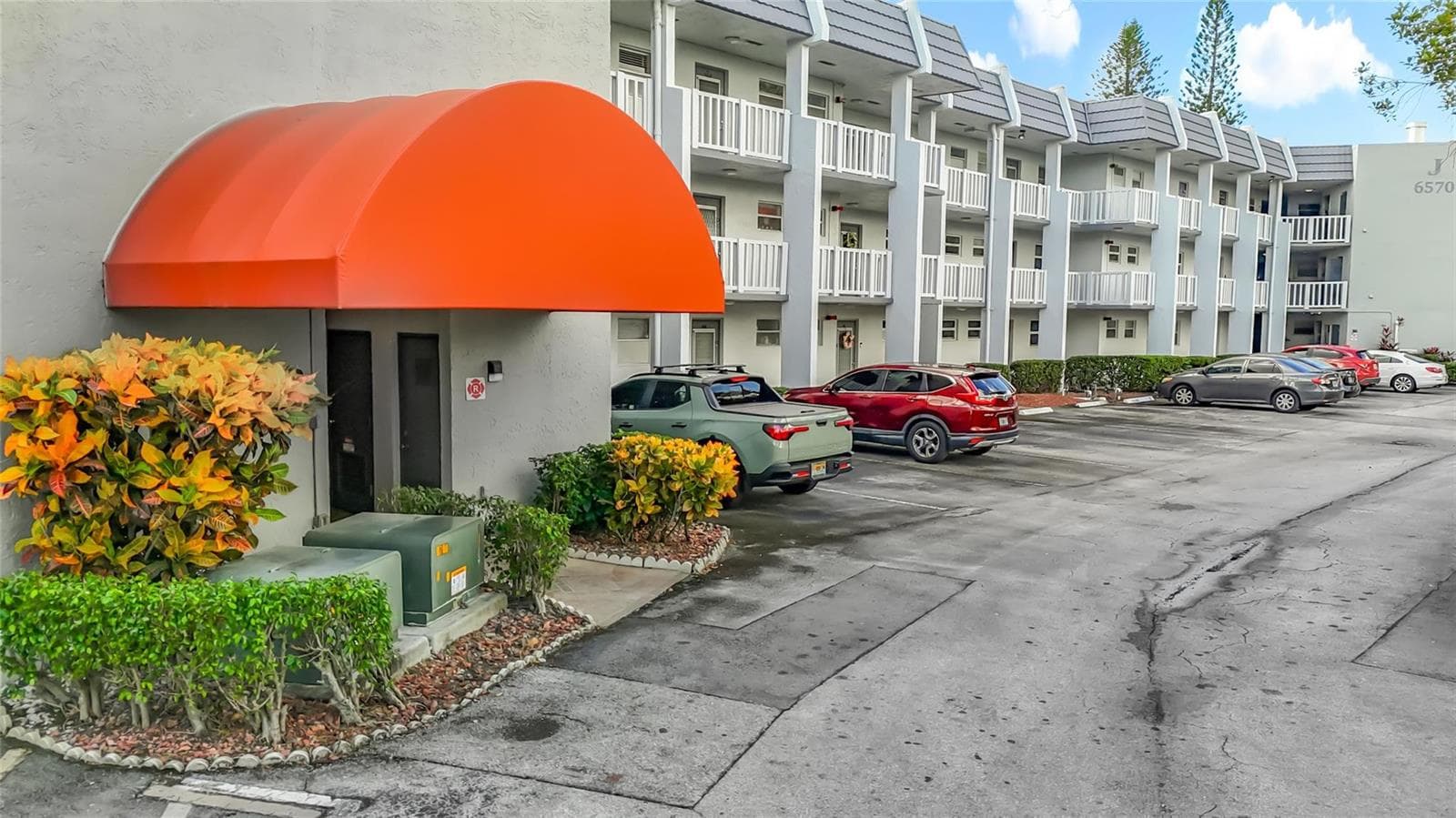 6570 Royal Palm Boulevard # 312, Margate, FL 33063 photo 2