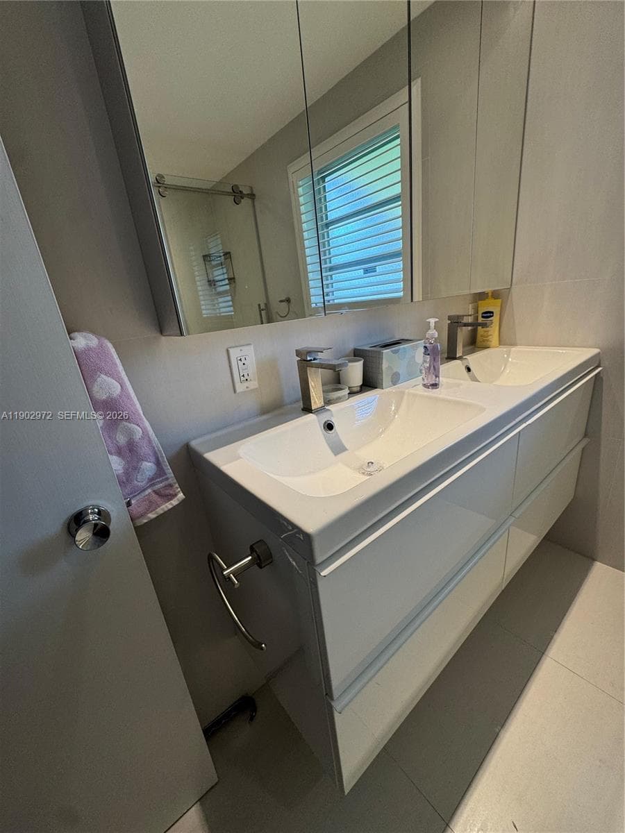 1501 Arthur St # 1, Hollywood, FL 33020 photo 4