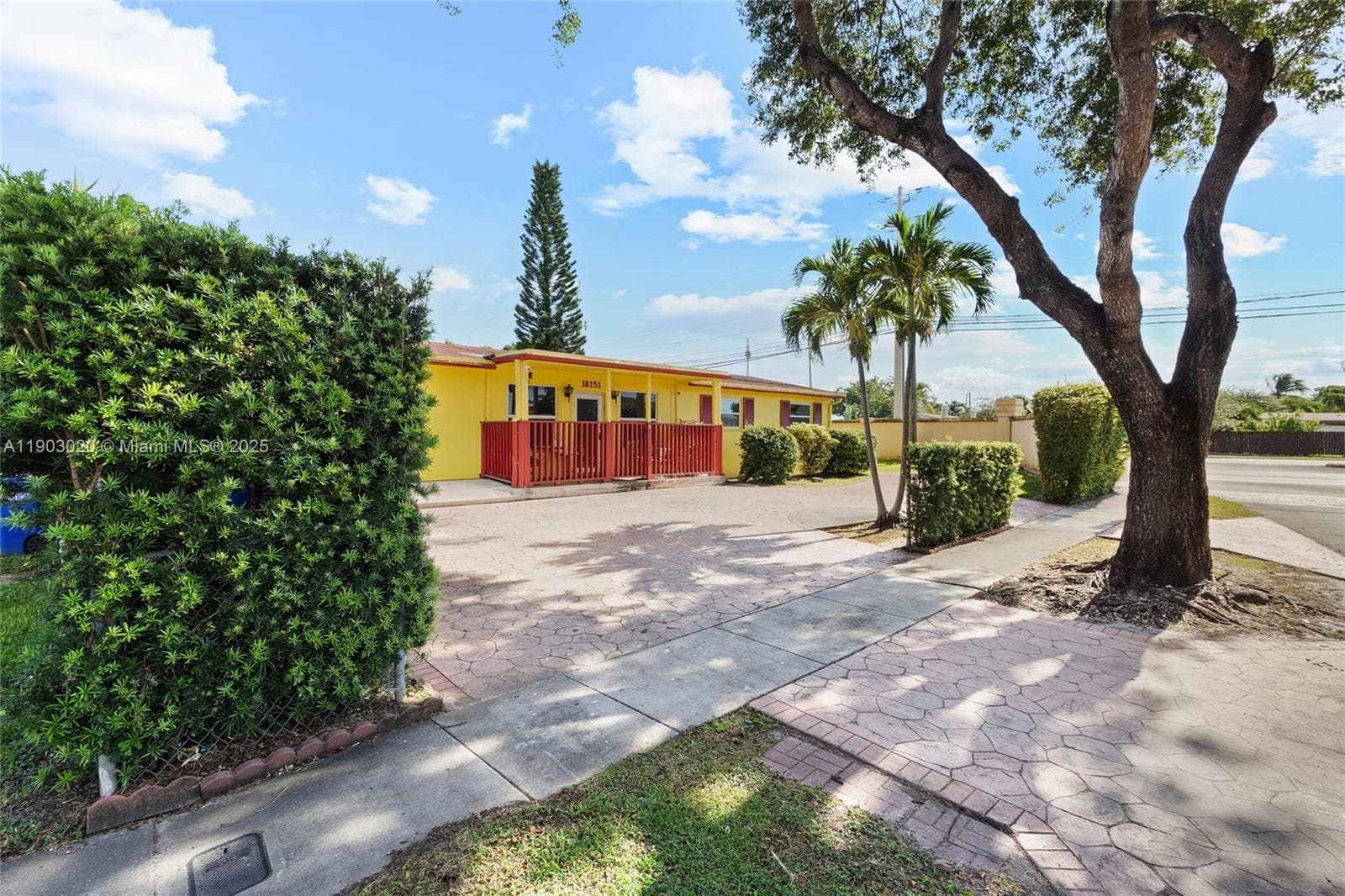 18151 NE 9th Ct, North Miami Beach, FL 33162 photo 3