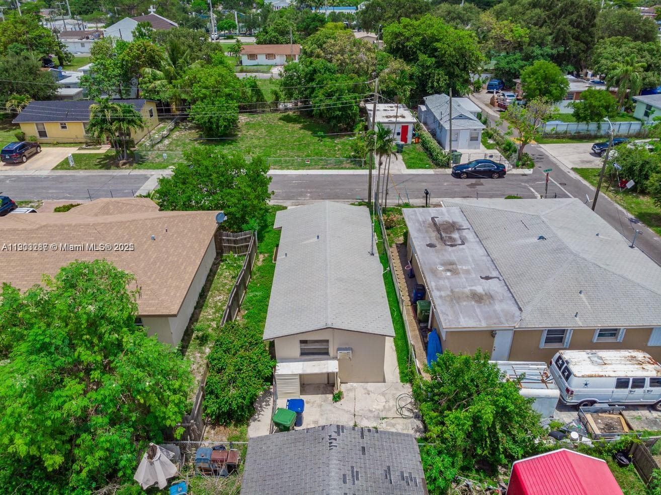 805 NW 3rd Ter # 1, Hallandale Beach, FL 33009 photo 2