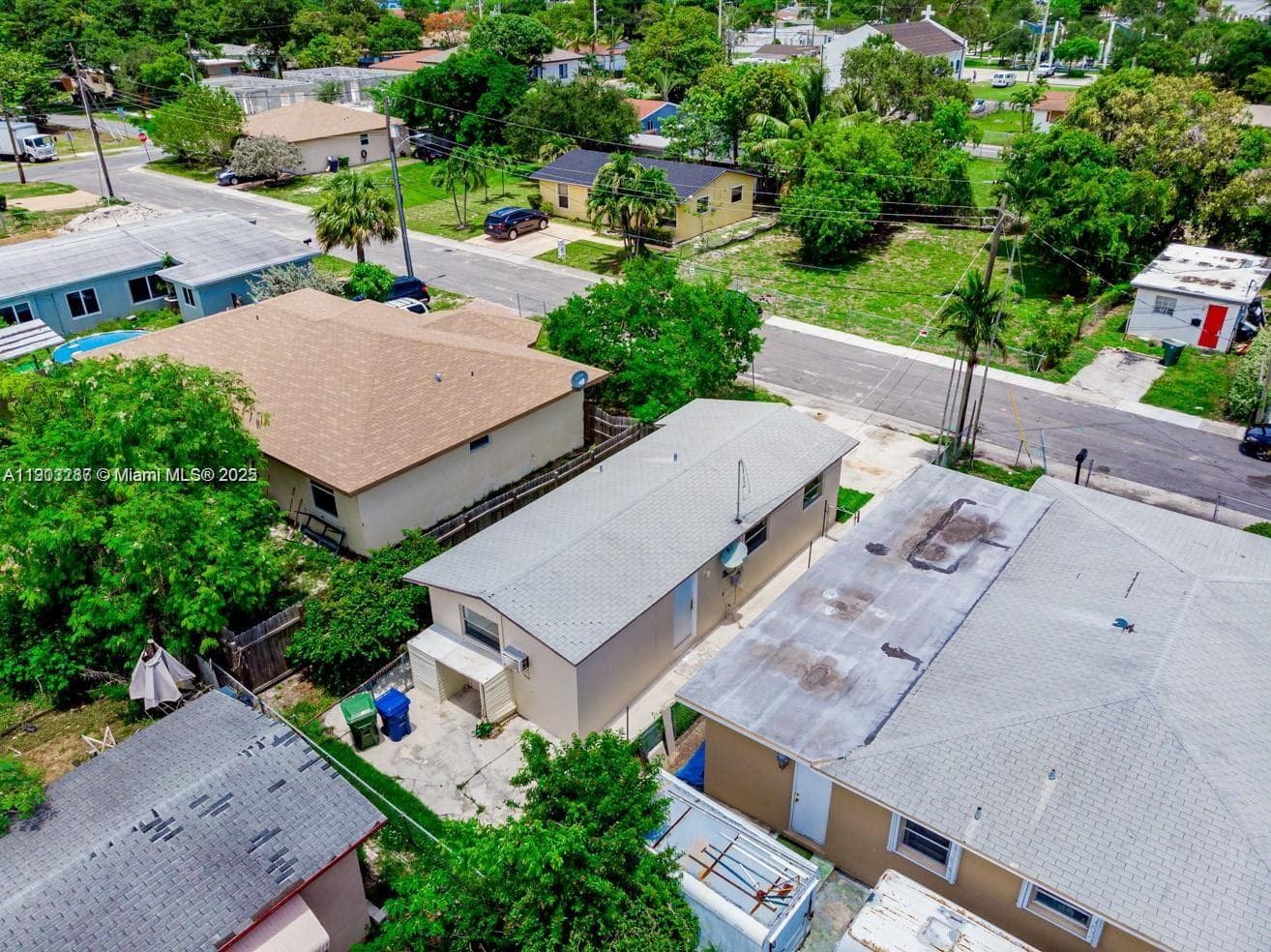 805 NW 3rd Ter # 1, Hallandale Beach, FL 33009 photo 3